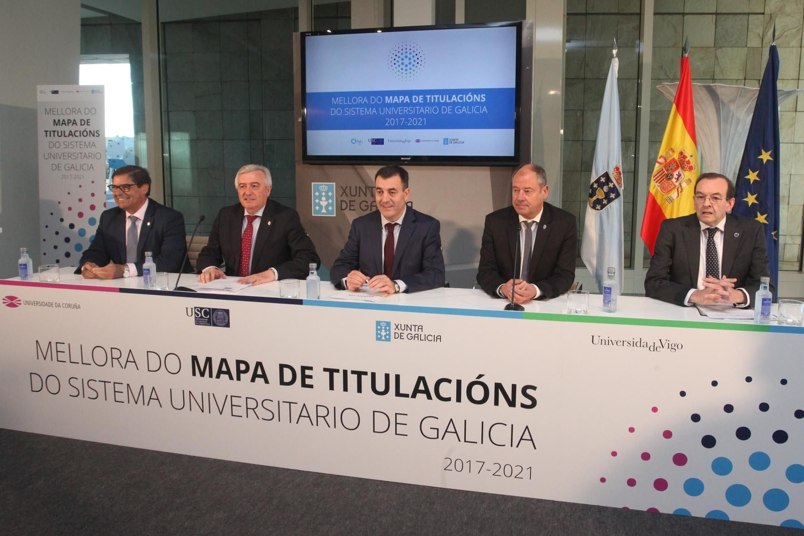 Abalde, Viaño, Rodríguez y Mato, durante la presentación del nuevo mapa de titulaciones.