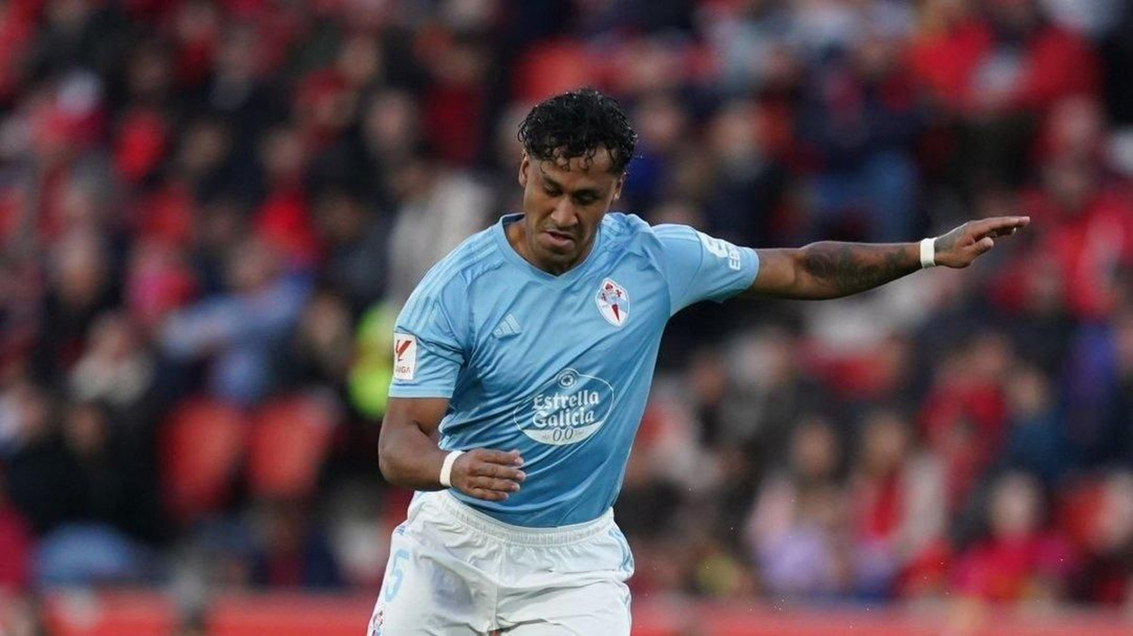 Renato Tapia no renovó con el Celta tras cuatro temporadas.