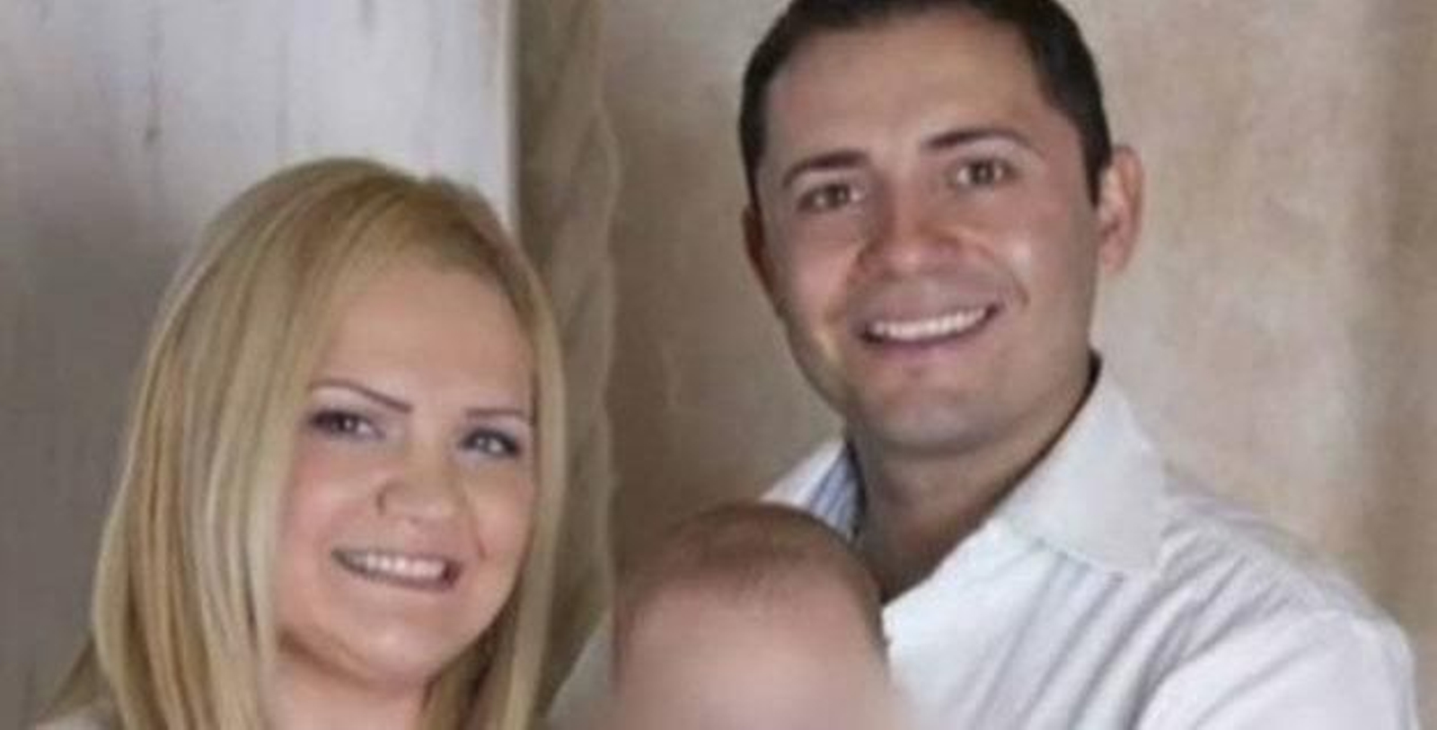 Pilar Garrido, la joven asesinada, junto a su marido y su hijo