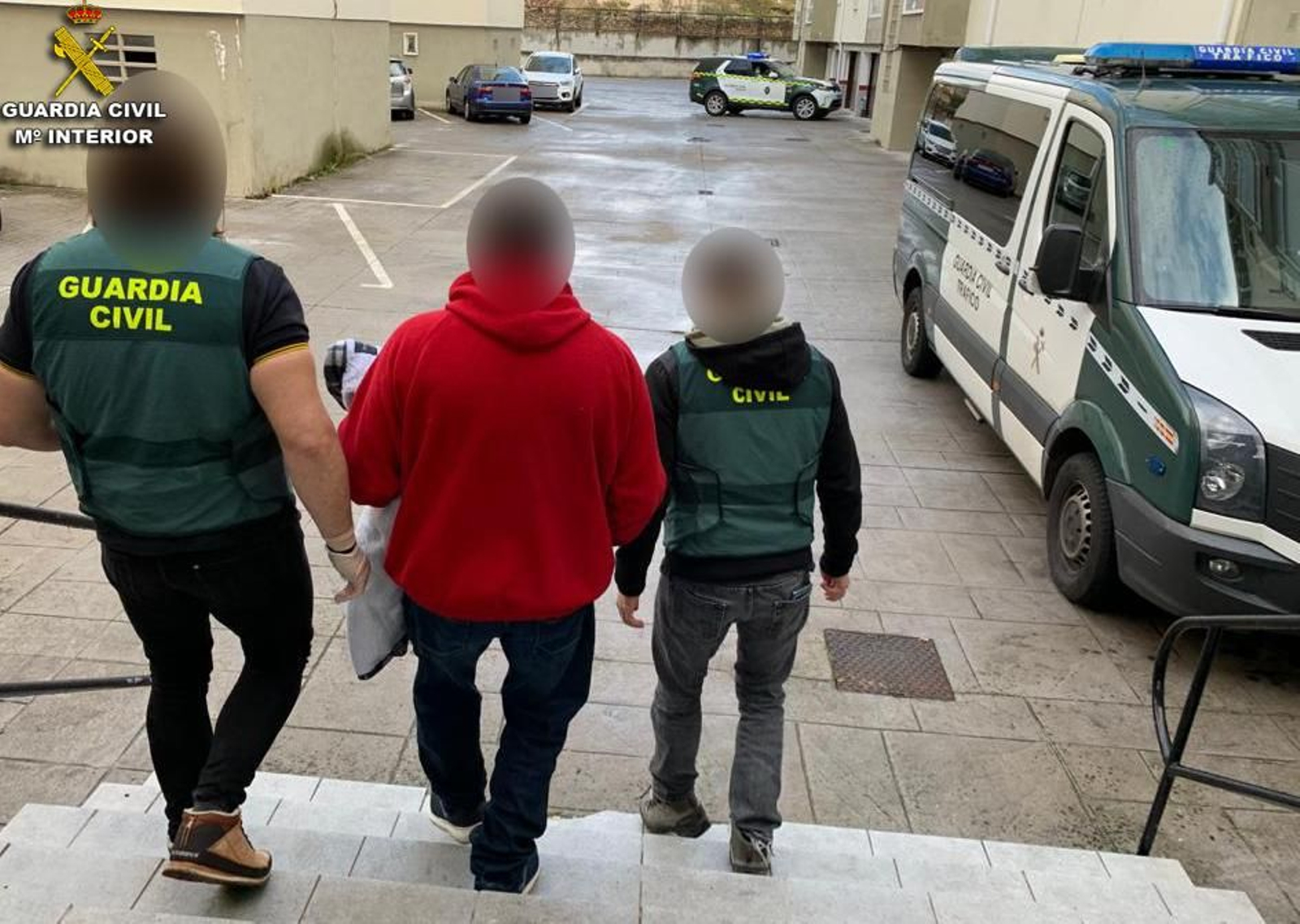 La Guardia Civil detiene en Lugo a los presuntos responsables de un robo con violencia en Ponteareas