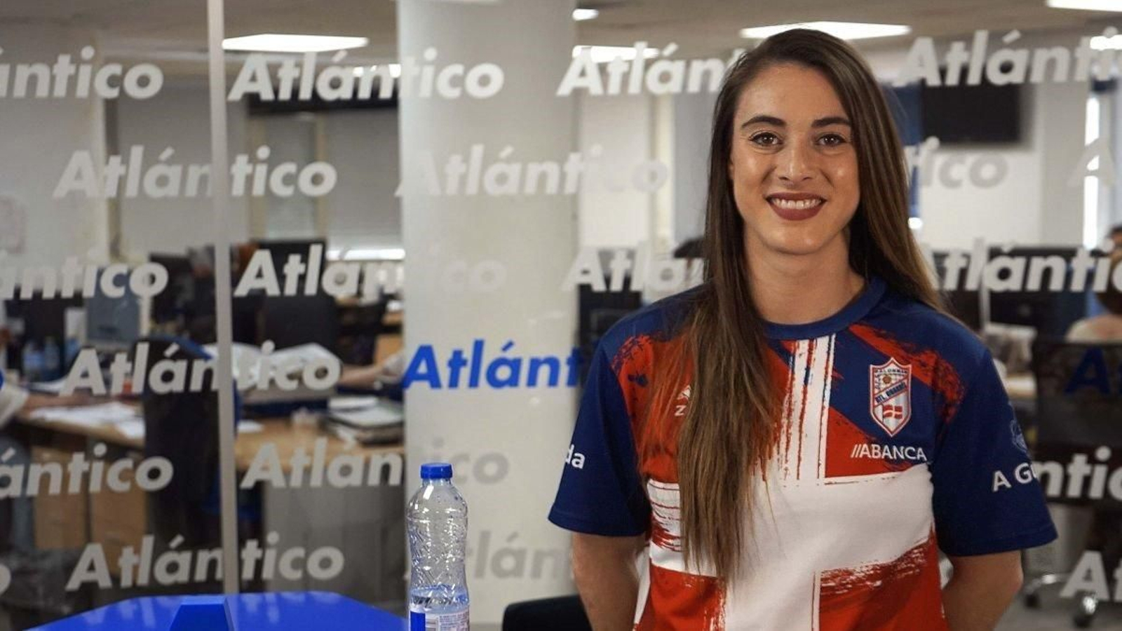 África Sempere acudió al set de Atlántico para hablar el derbi ante el Porriño.