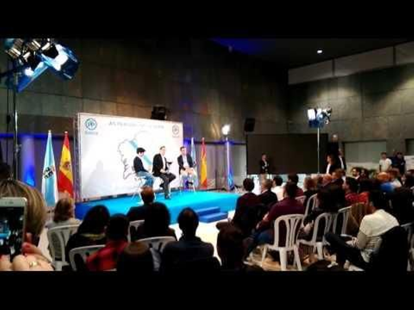 Rajoy reivindica en Ourense su trayectoria política