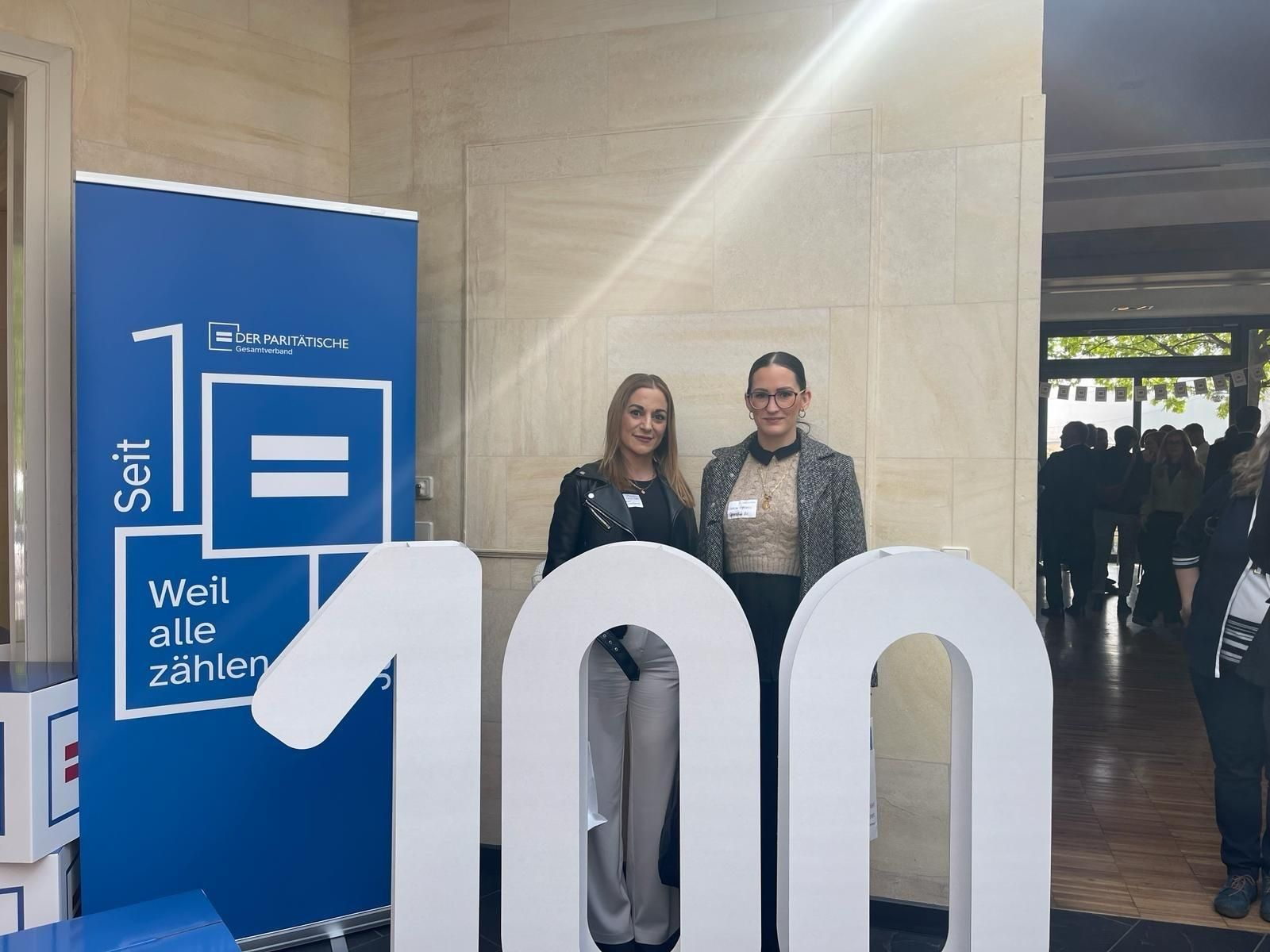 La Coordinadora Federal del Movimiento Asociativo en Alemania se sumó a la celebración, en la que participó la tesorera, Nadina Espinosa Teno, y secretaria de la Mujer, Yvonne Capilla Valdivia.