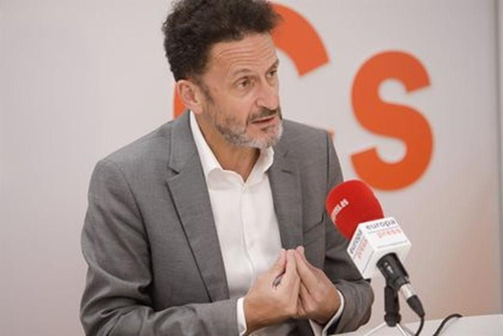 Edmundo Bal, el portavoz adjunto de Ciudadanos, durante la comparecencia de ayer frente a los medios.