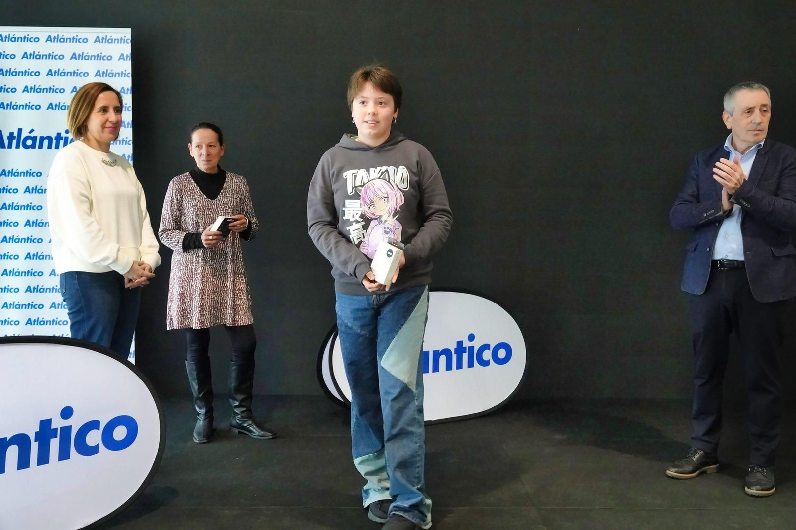 Premiados en el concurso de dibujo 'Vida Sostenible'.