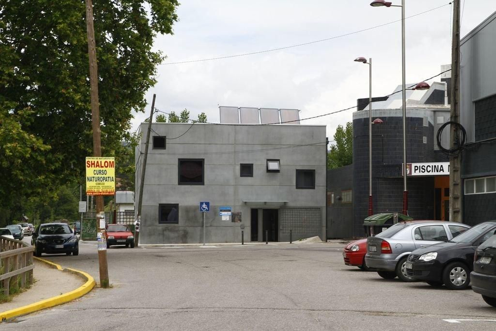 La información sobre los programas se dan en el Centro de Formación