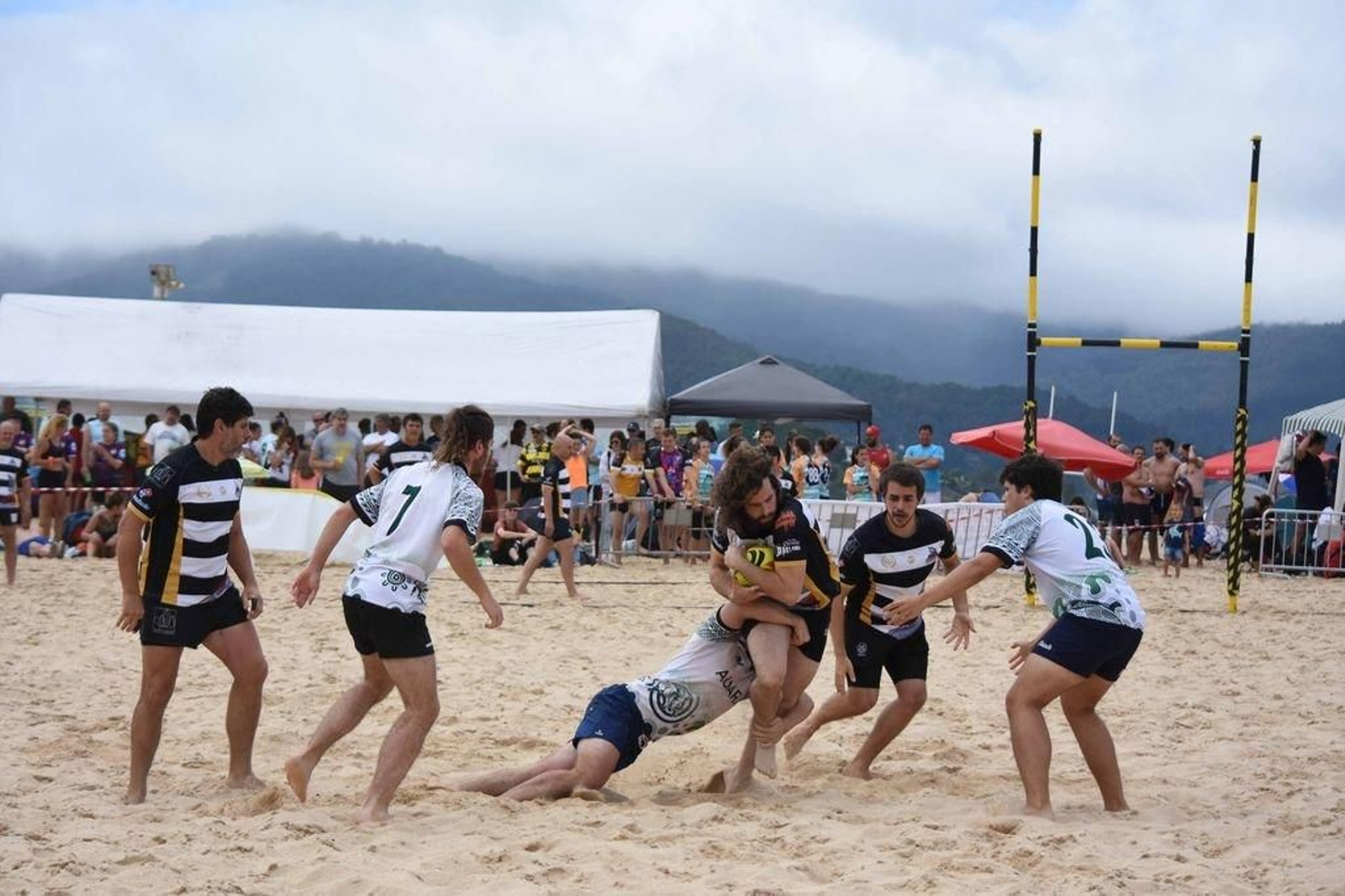 Las nubes no impidieron que se llevase a cabo el torneo.