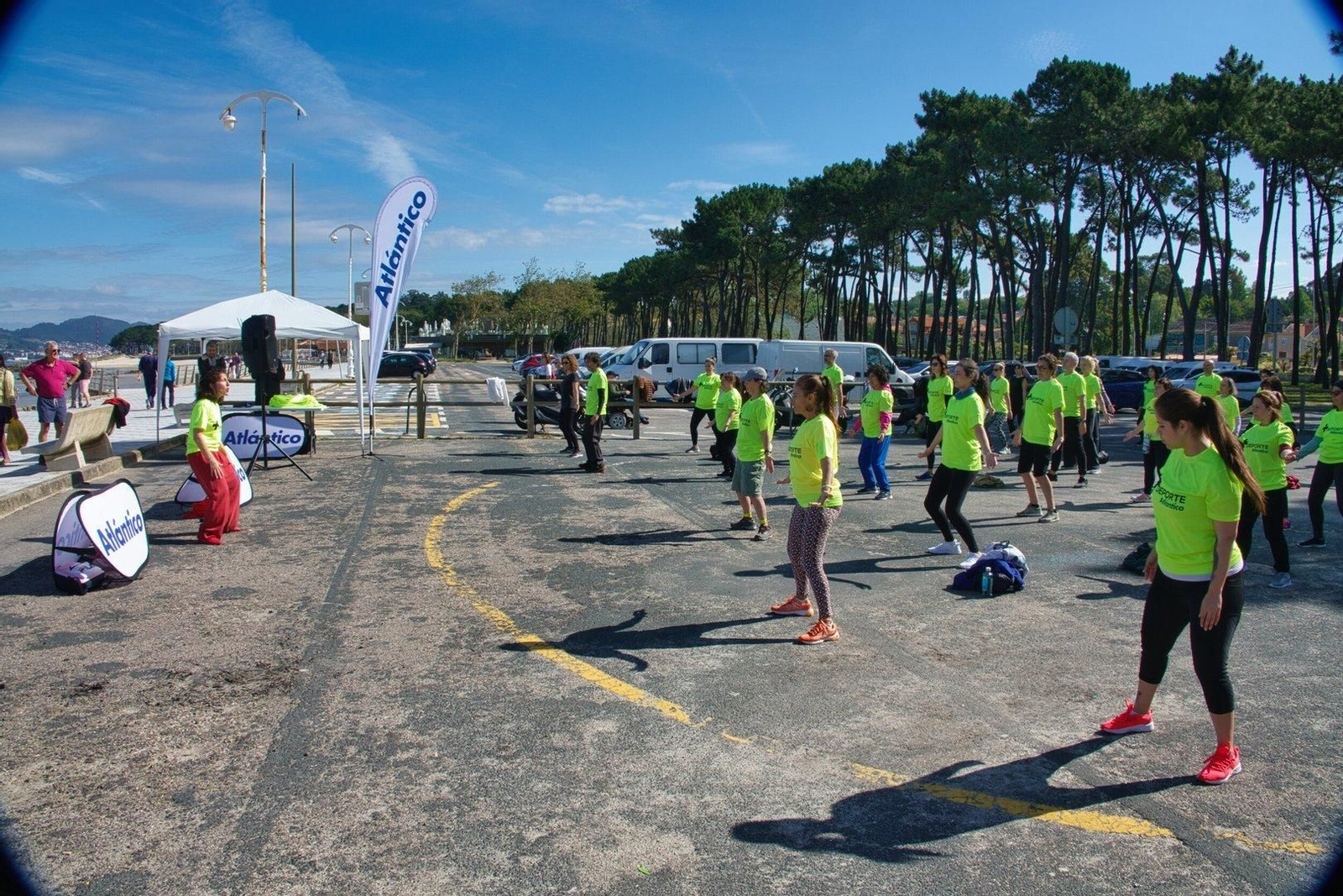 Sesión de taichí de +Deporte Atlántico en Samil.