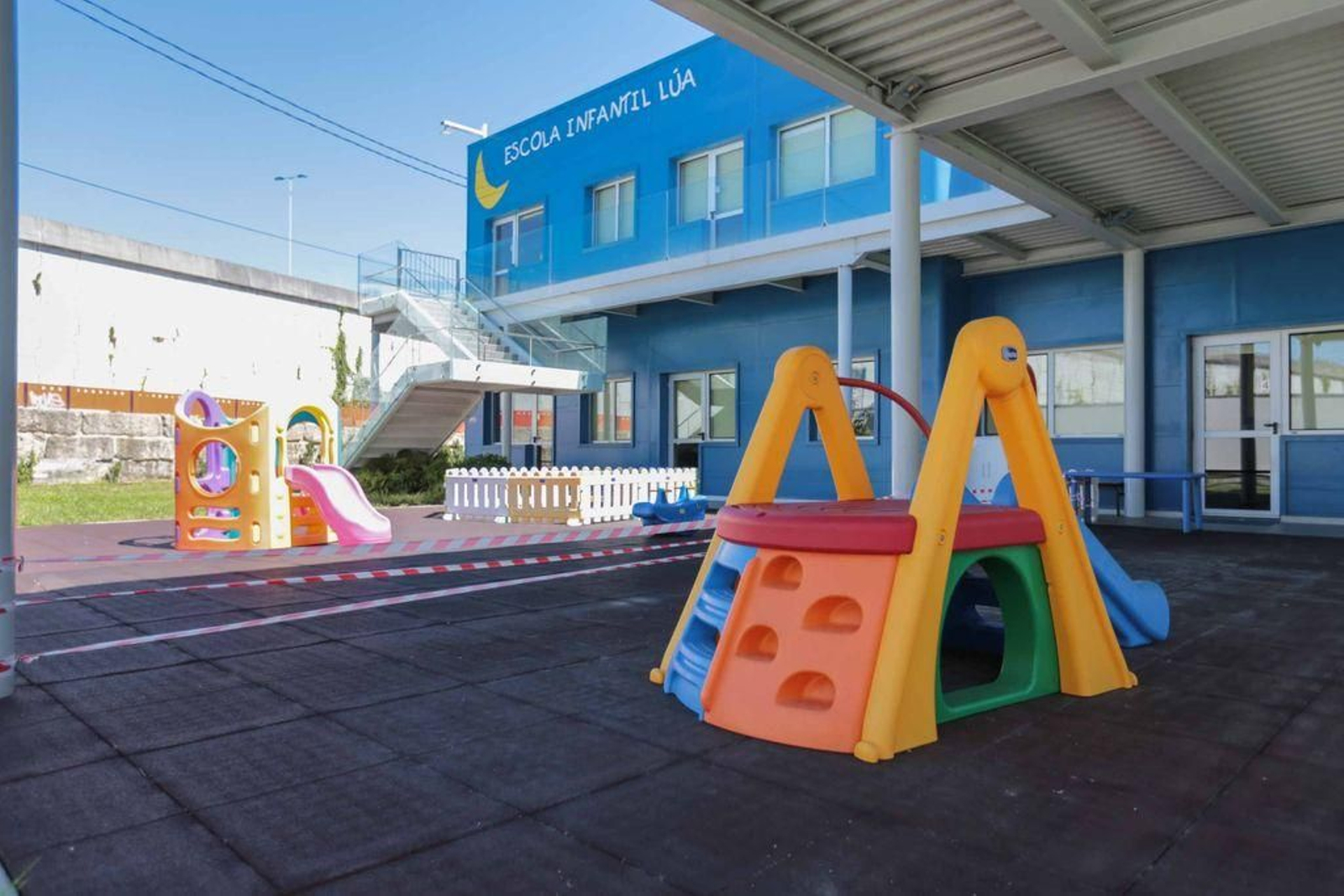 Los recreos se dividen en distintas zonas para repartir los llamados grupos burbuja.