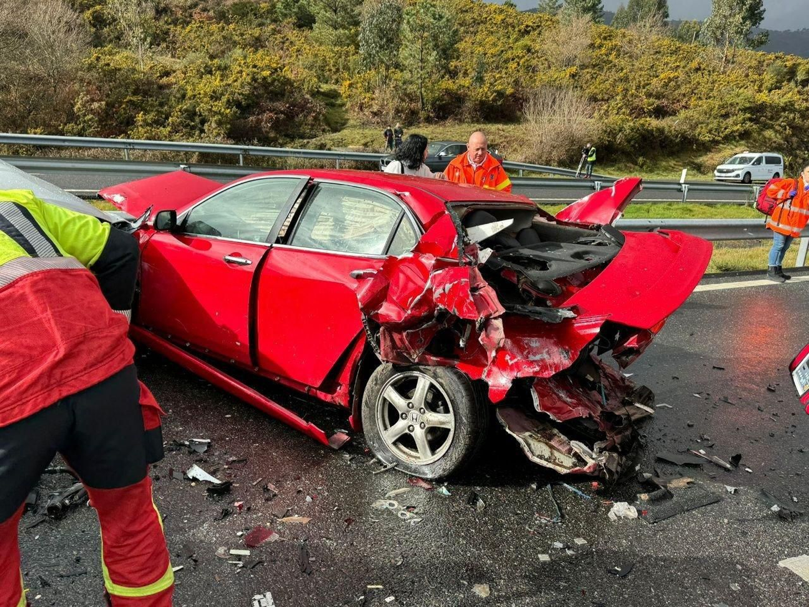 Accidente múltiple en la A-52 en A Cañiza (13)