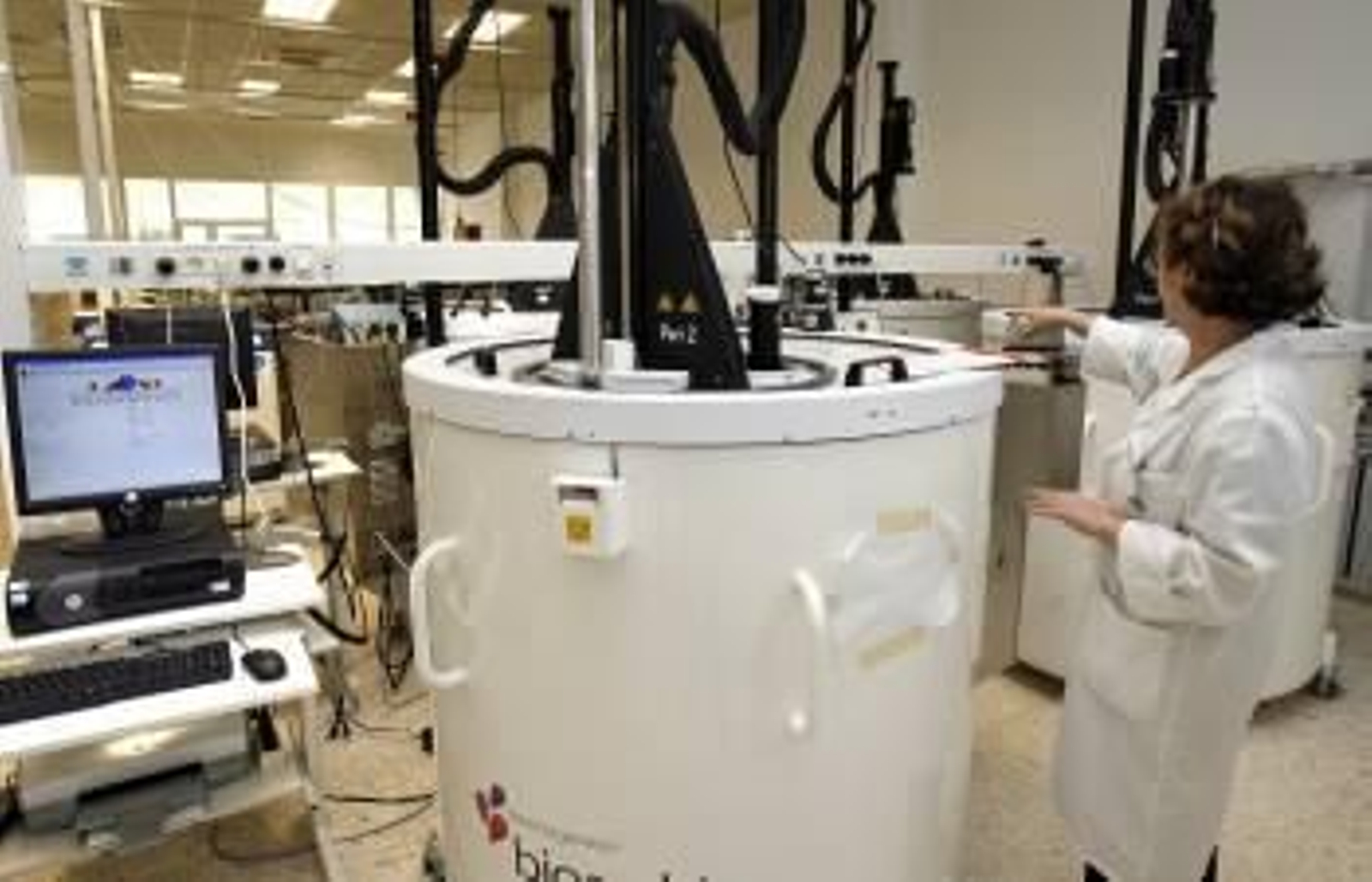 El Banco de Tejidos de Andalucía, con sede en Málaga, es uno de los más grandes de Europa. (Foto: ARCHIVO)