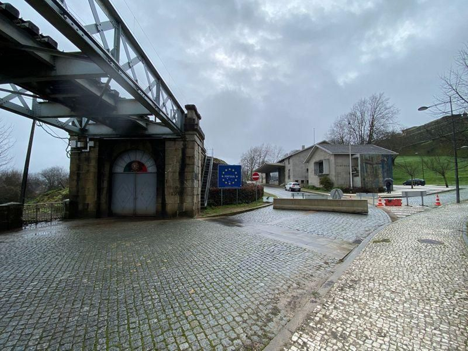 Se restablecen controles fronterizos entre España y Portugal // Alberte