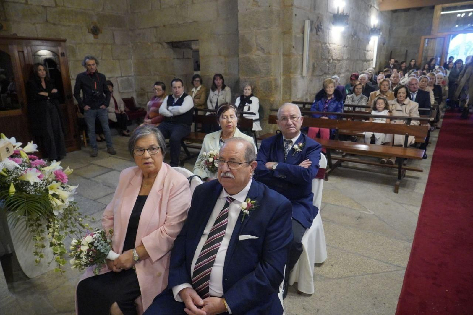 Las bodas de oro celebradas en Coruxo. // J.V. Landín