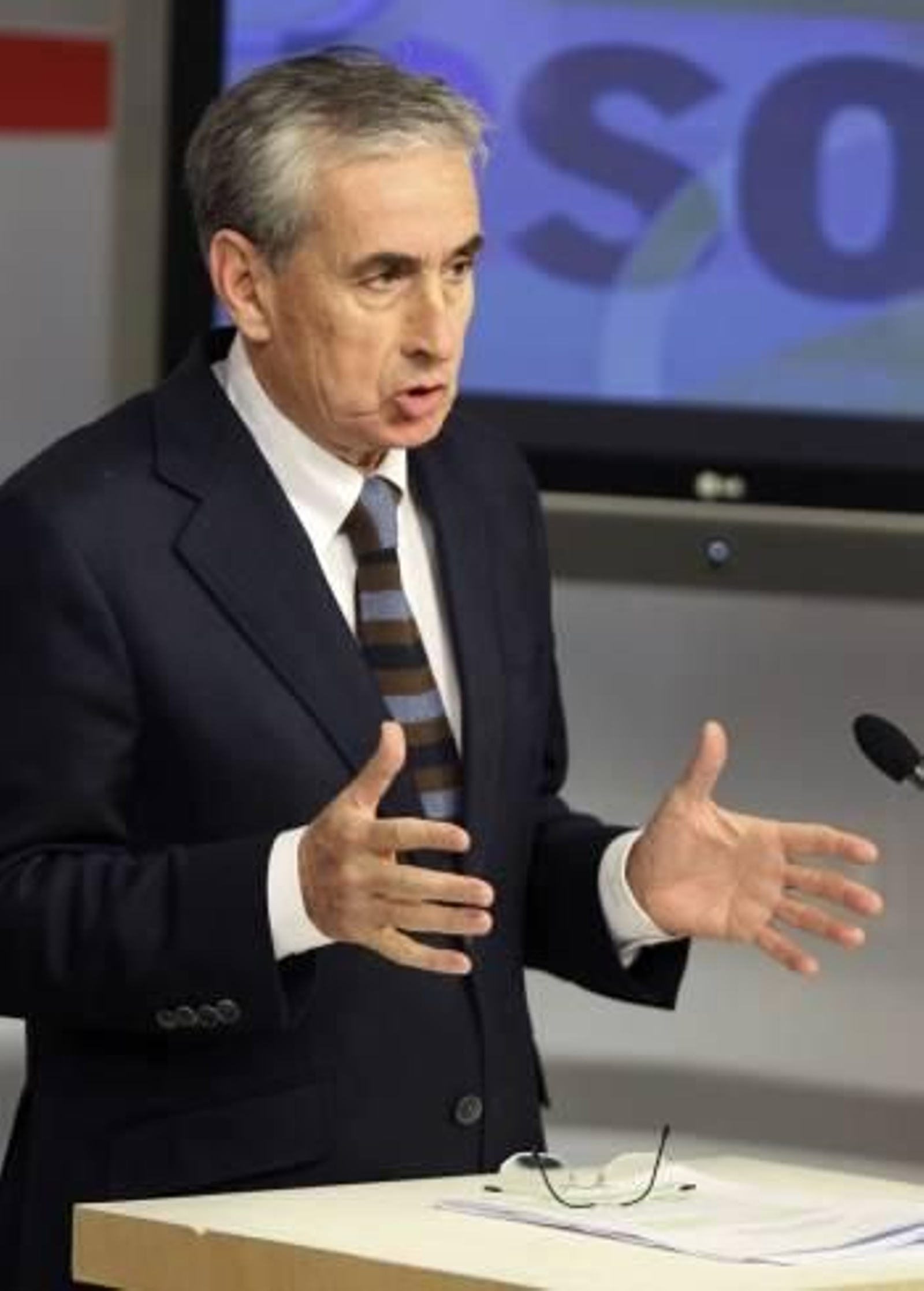 El diputado vasco Ramón Jáuregui. (Foto: PACO CAMPOS)