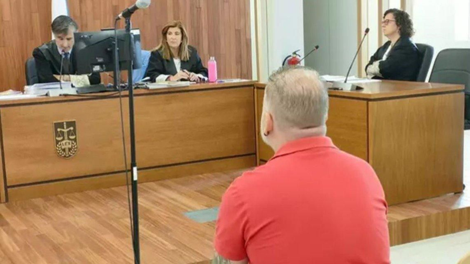 El acusado, ayer, durante el juicio celebrado en la Audiencia en Vigo.