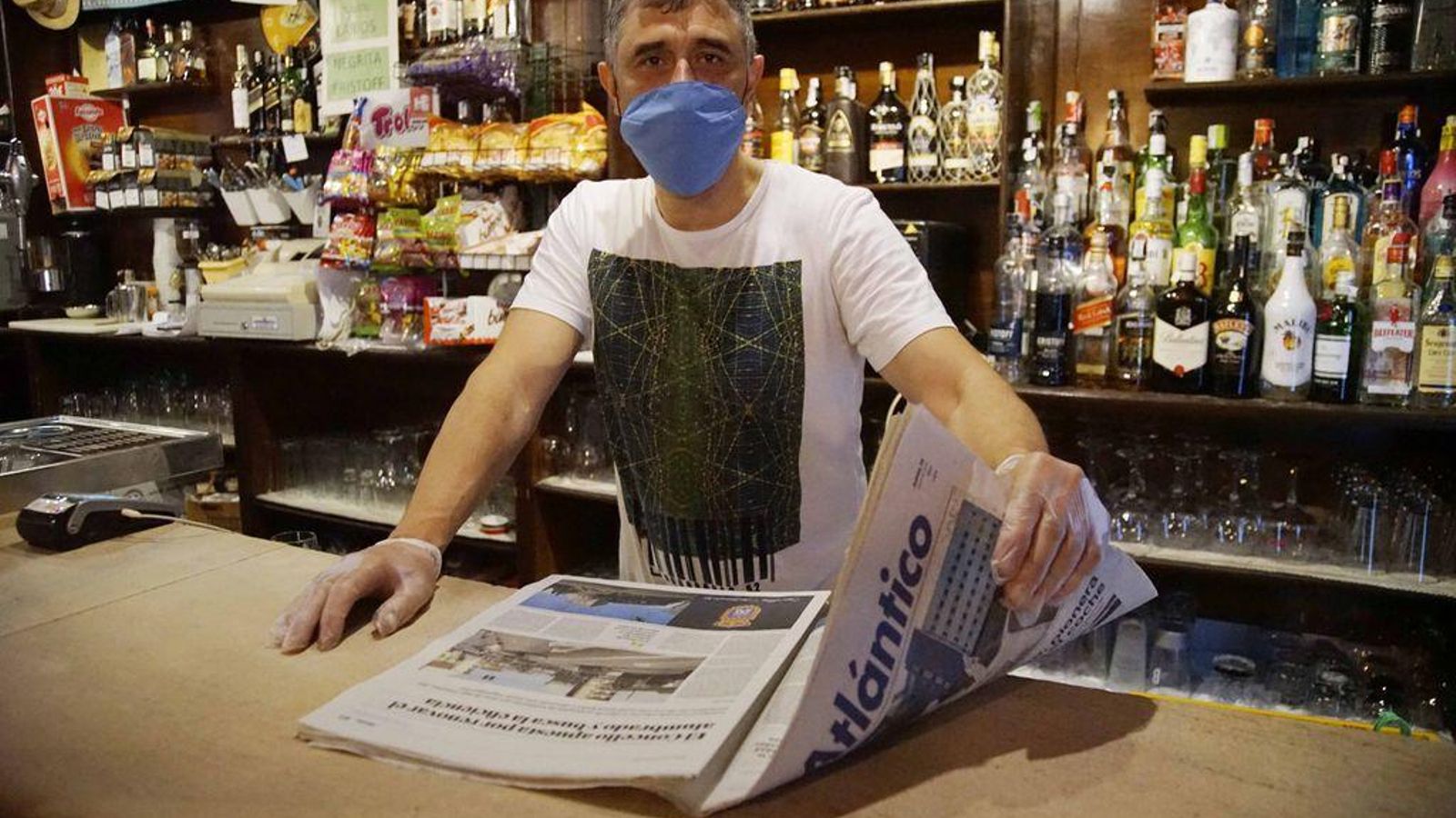 Manuel Gregorio, del café Milenium.