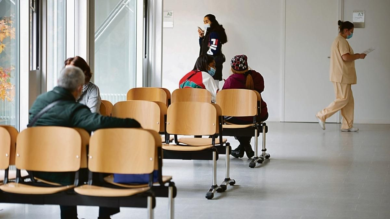 Sala de espera de un centro da salud.