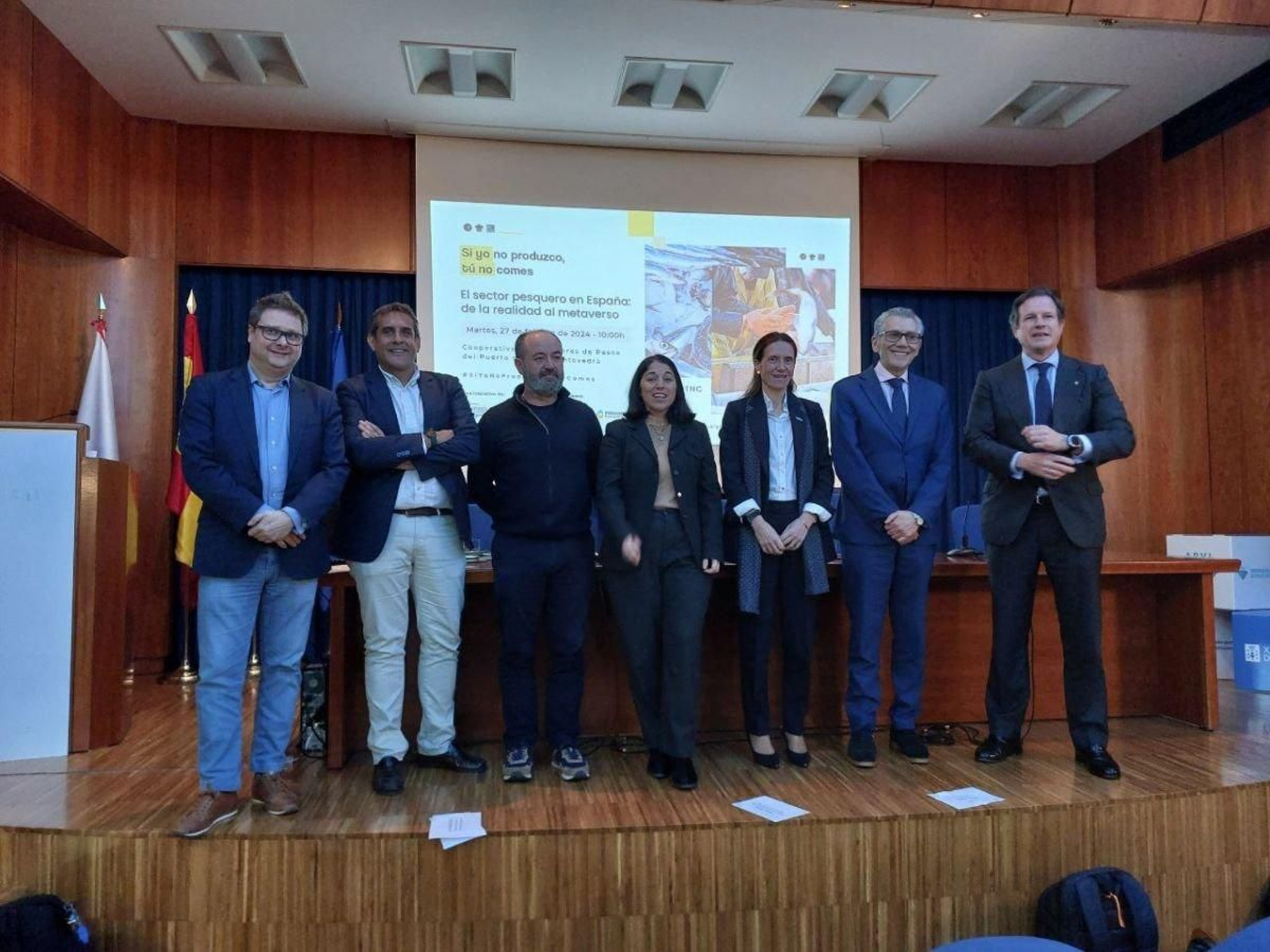 Javier Touza de ARVI, Javier Garat de Cepesca y representantes de cofradías, Pesca España, Agrifood, Anfaco y Conxemar.