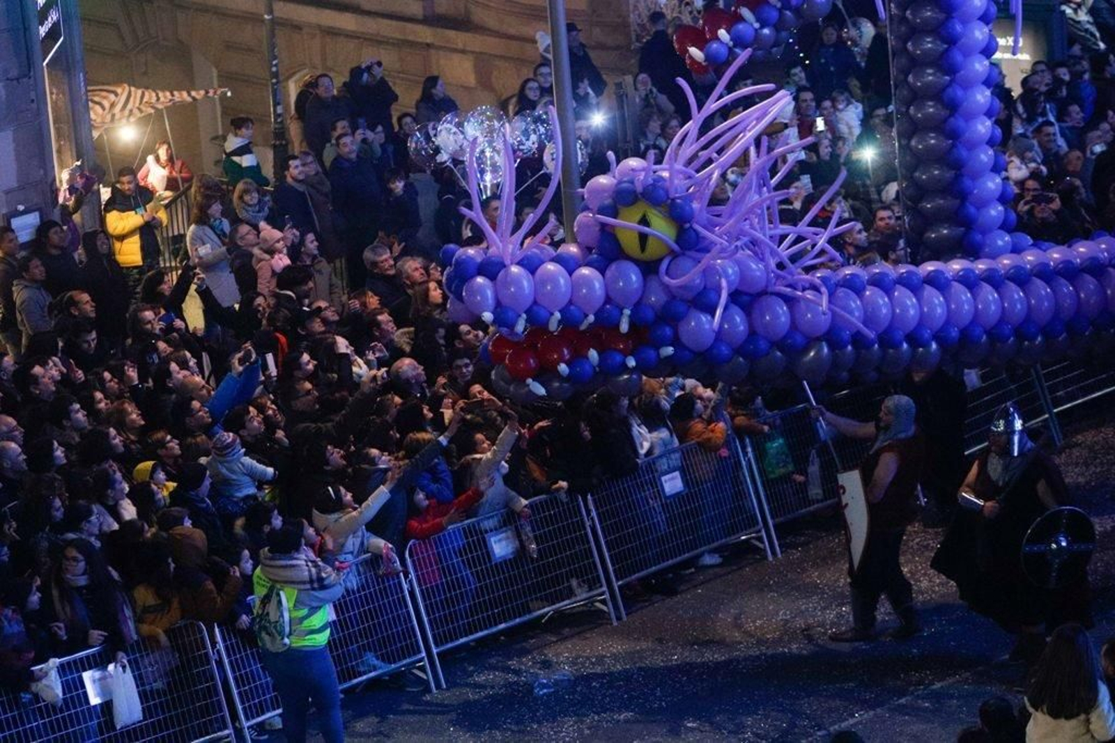 La Cabalgata de los Reyes Magos en Vigo - Adrián 08