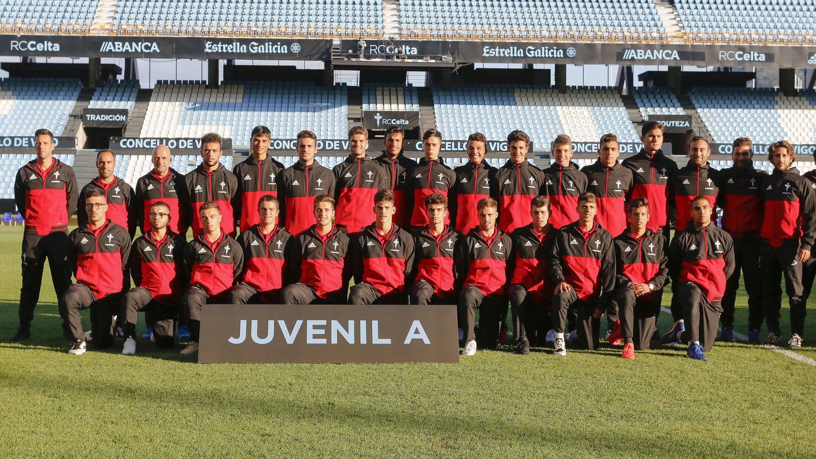 Celta, Val Miñor, Areosa y Alondras juvenil inician la temporada.