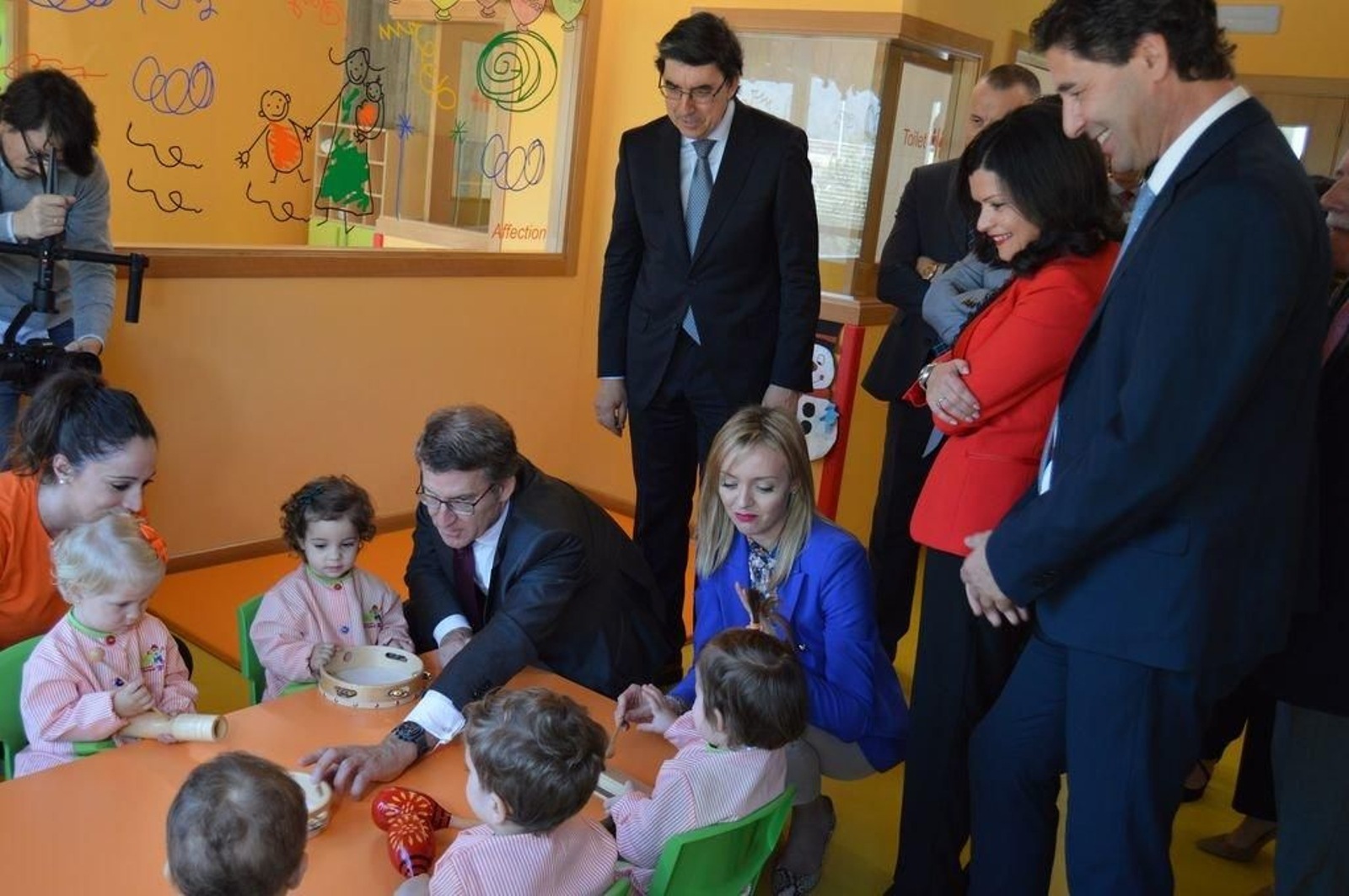 Núñez Feijóo, Fabiola Martínez, Arévalo y Castro, ayer durante la inauguración de la Guardería del PEMOS.