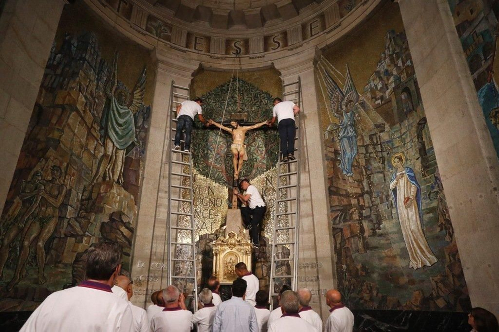 Descendimiento del Cristo de la Victoria _ JV Landín 013