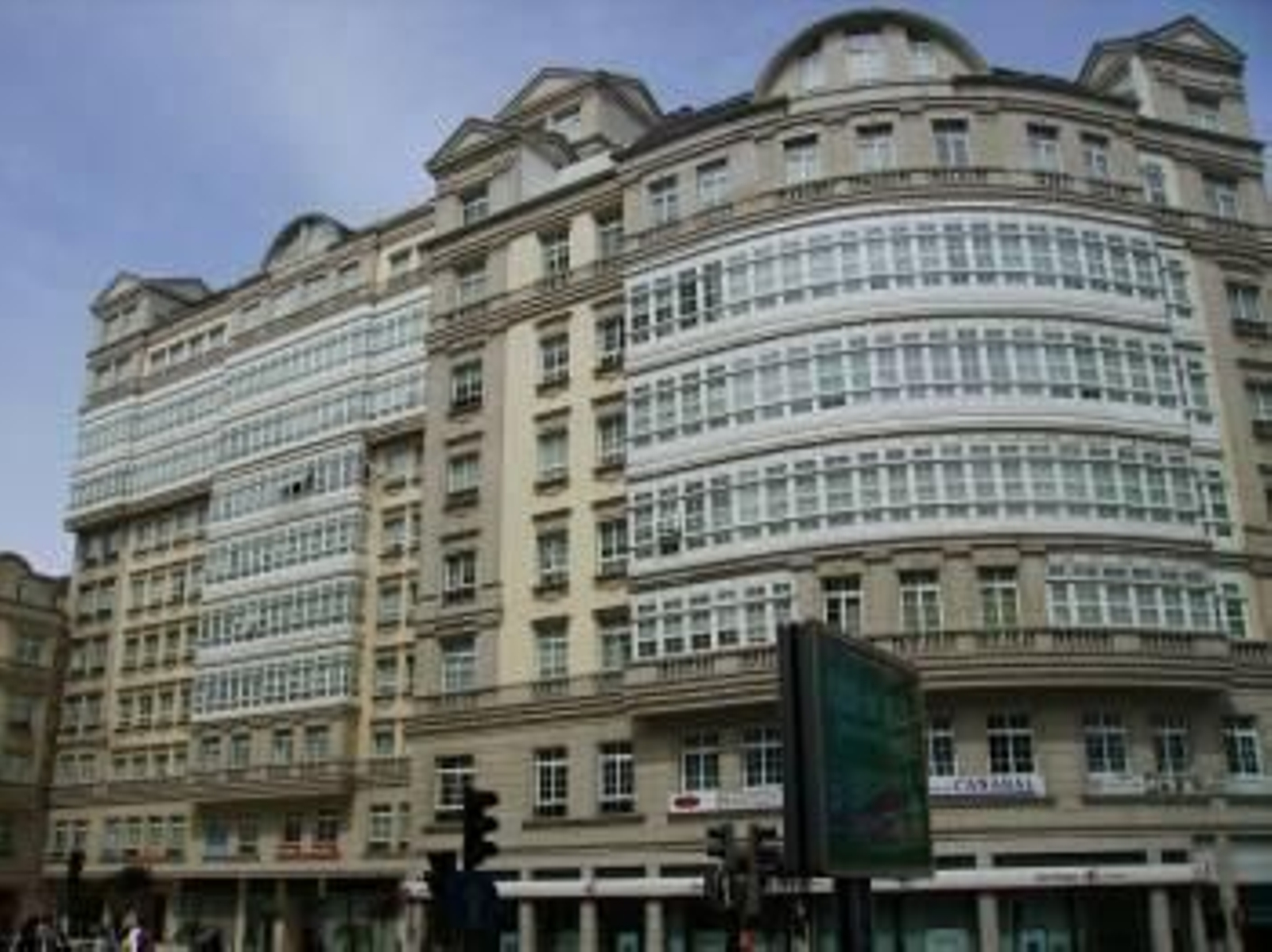 Fachada del edificio. (Foto: ARCHIVO)