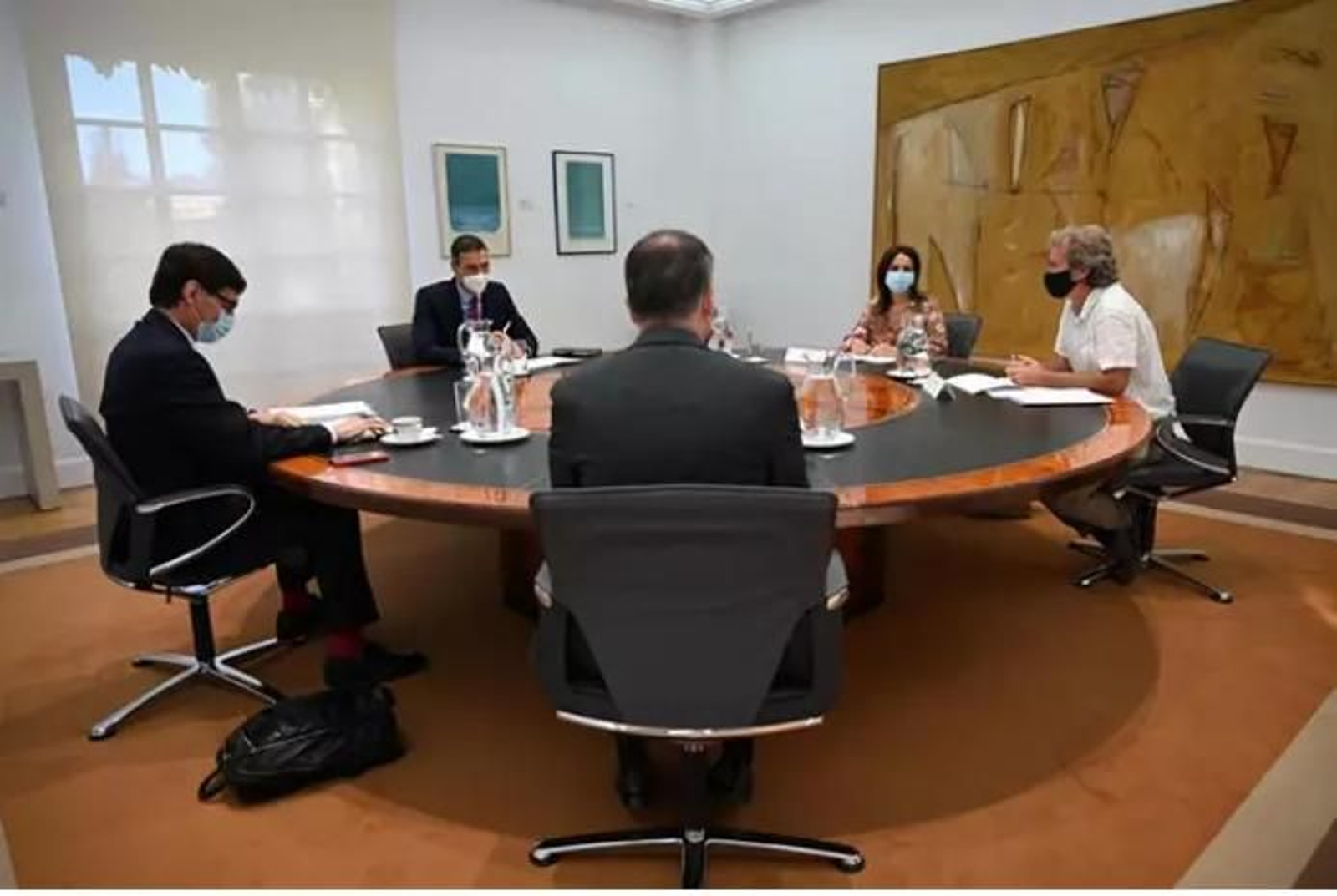 El presidente del Gobierno, Pedro Sánchez, en una de sus reuniones con el Comité del Seguimiento del Coronavirus