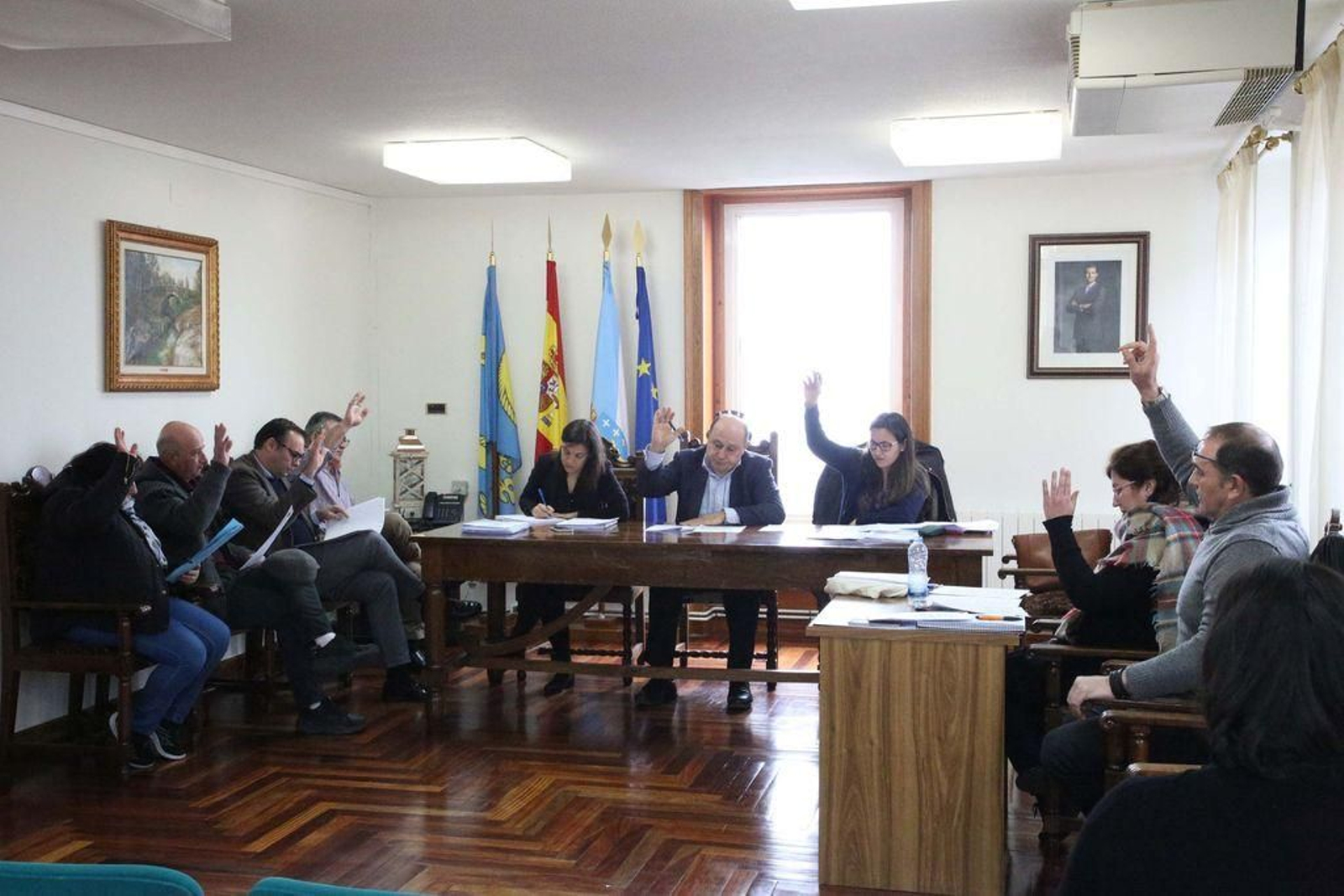 El Pleno del Concello de Arbo aprobó una bonificación del 10% en el recibo de basura.