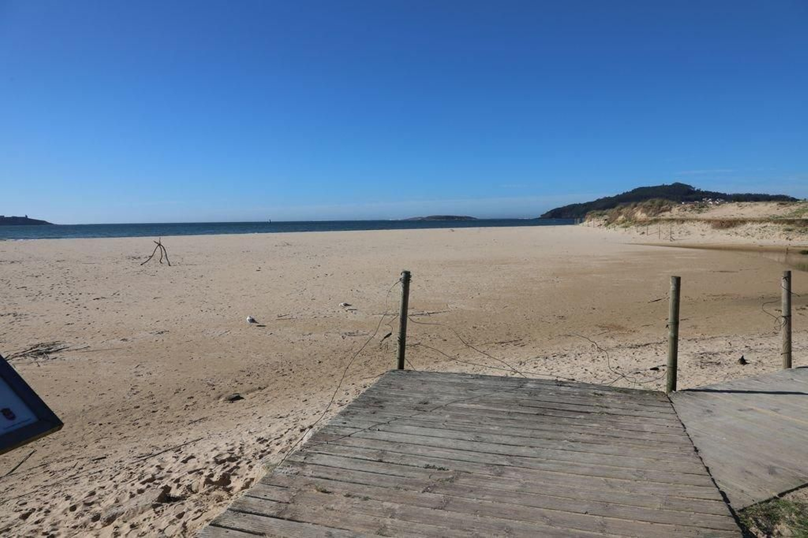 Entorno de las dunas sin agua