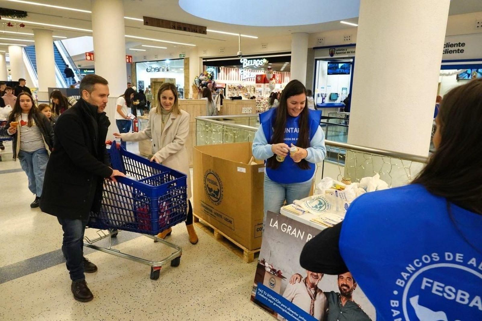 El pasado 24 y 25 de noviembre se vivió en varias localizaciones viguesas la Gran Recogida de alimentos.
