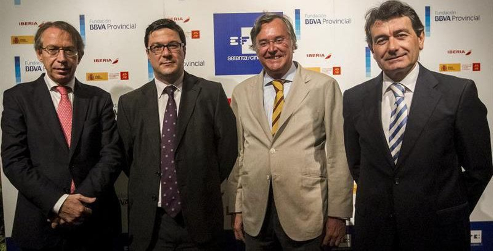 El presidente de la Agencia EFE, el gerente de Iberia, el embajador de España y el presidente del BBVA Provincial en la inauguración de la exposición de EFE en Venezuela
