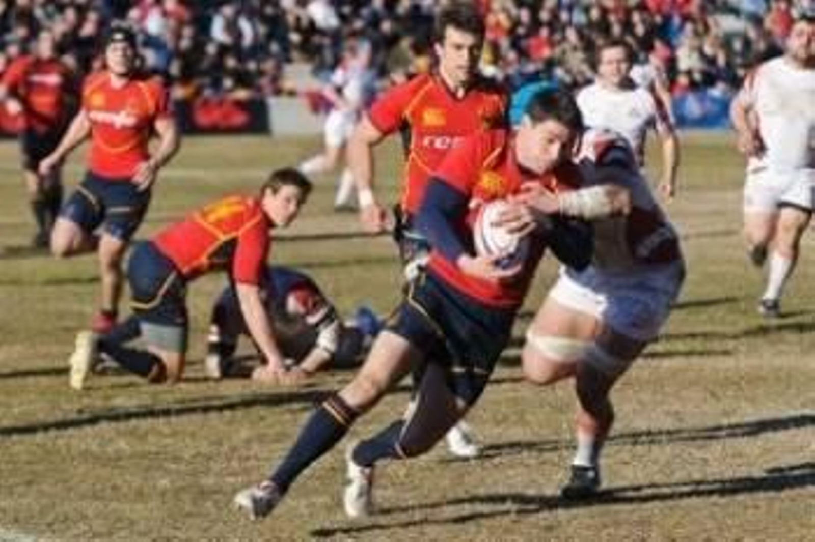 Un jugador español progresa.