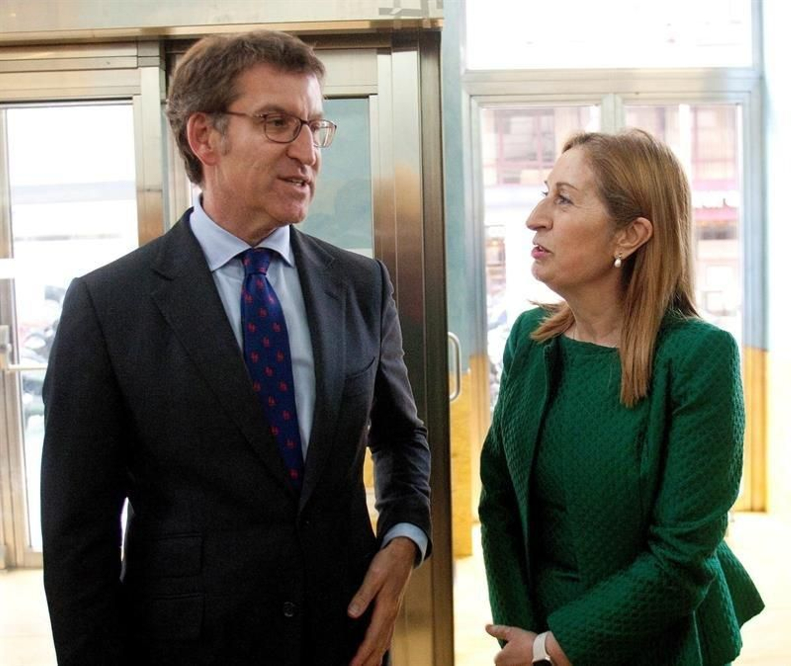 El presidente de la Xunta de Galicia, Alberto Núñez Feijoo y la Presidenta del Parlamento Ana Pastor