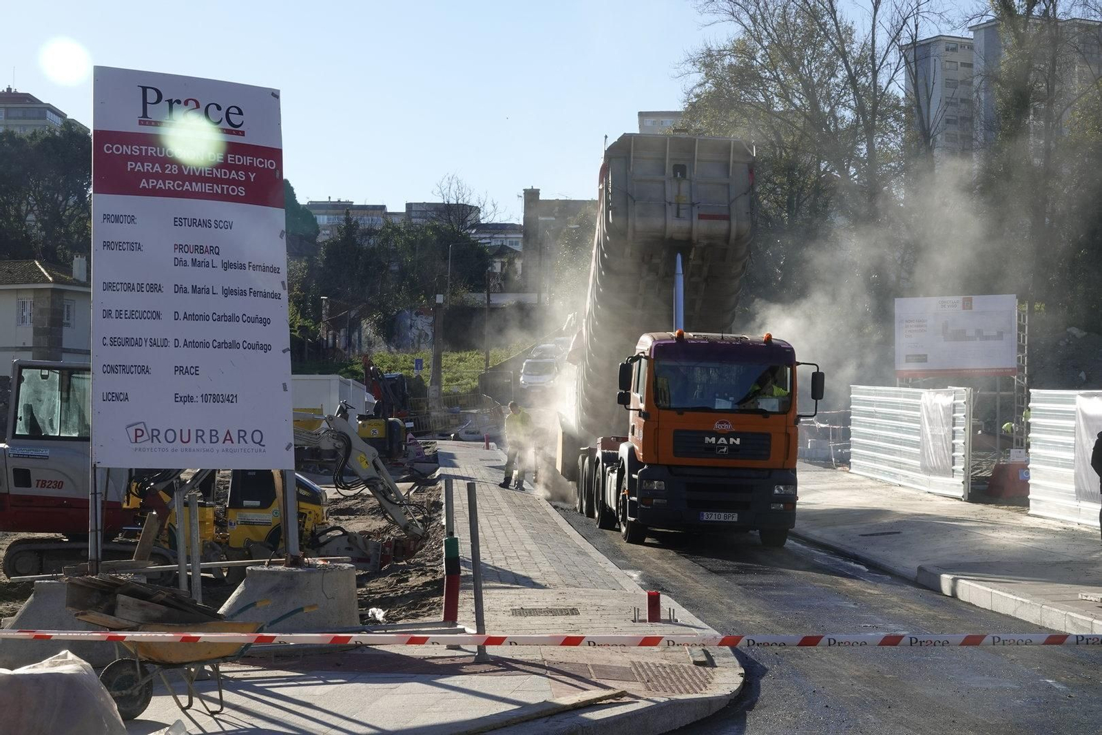 Imagen de archivo del inicio de las obras del parque de Bomberos de Vigo en Esturáns. // Vicente Alonso