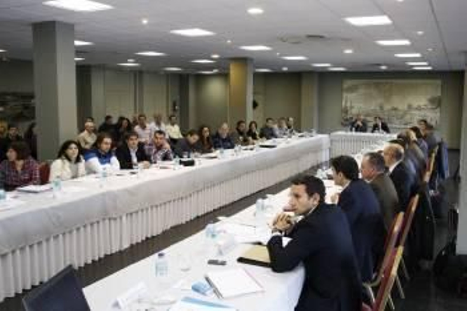 La primera reunión del convenio de PSA se celebró ayer en Ifevi.