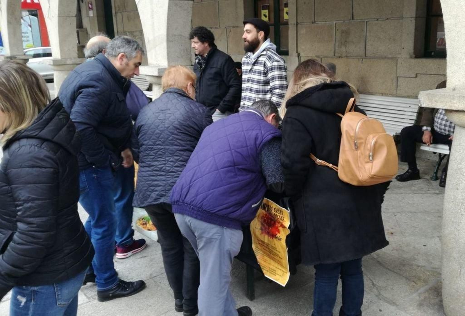 Esta semana iniciaron la campaña informativa con la instalación de mesas en Redondela.