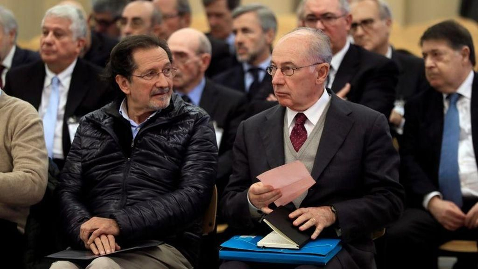 El exconsejero de Caja Madrid José Antonio Moral Santín y el expresidente de Bankia Rodrigo Rato, durante el juicio.