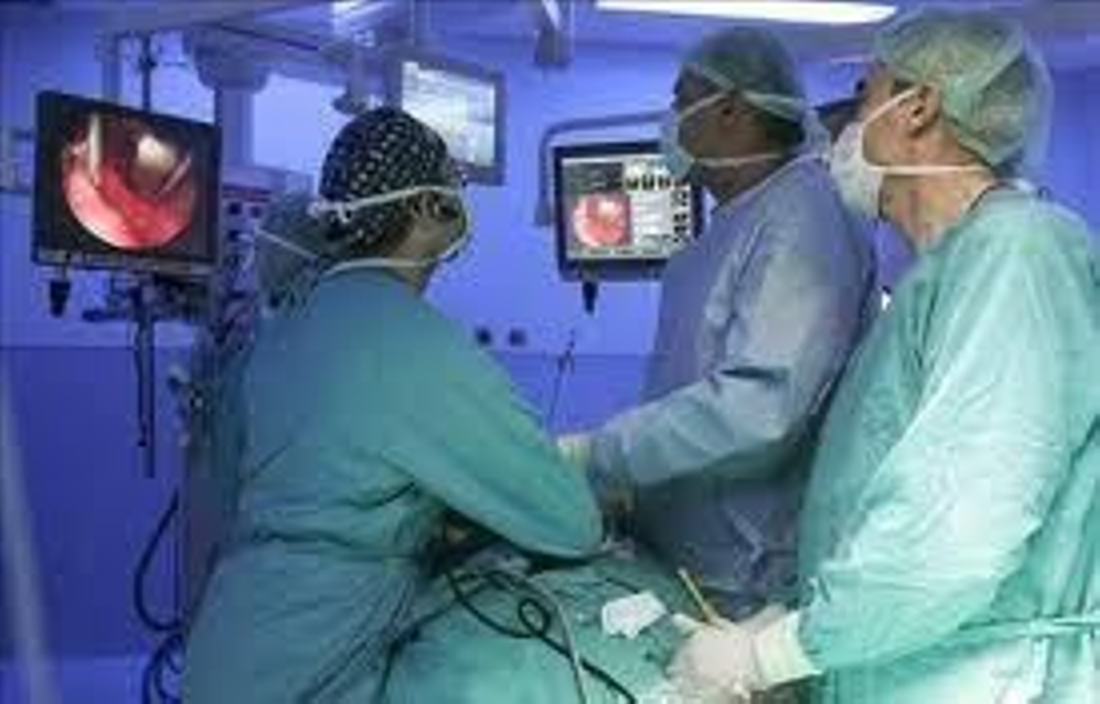 En la imagen, realización de un transplante.