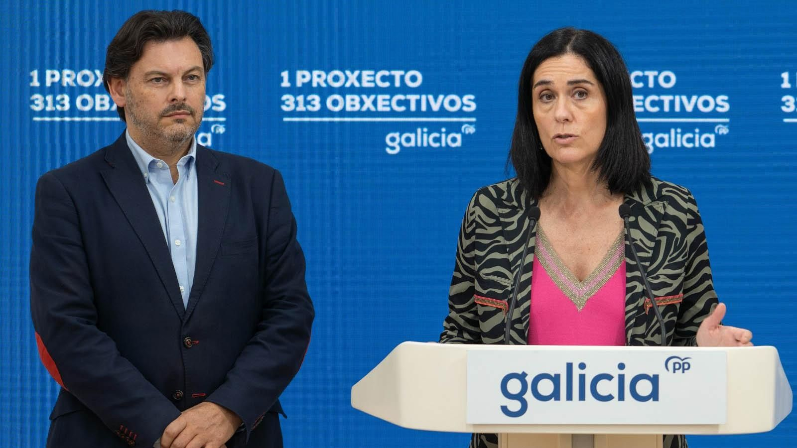 La secretaria xeral del PPdeG, Paula Prado, y el secretario ejecutivo del PP no Exterior, Antonio Rodríguez Miranda