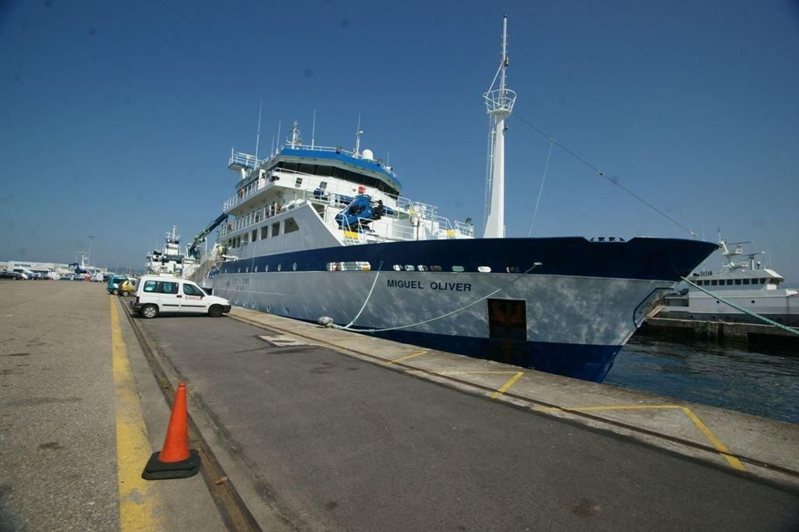 Los dos oceanográficos que participan y que tienen base en Vigo.