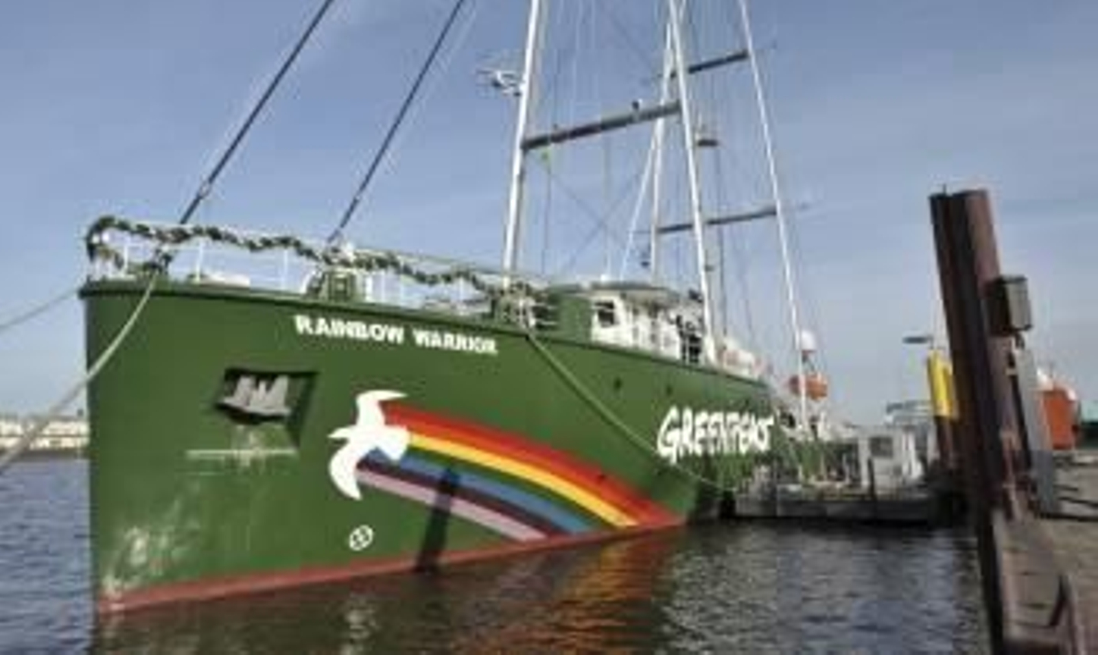 El nuevo buque de Greenpeace (Foto: EFE)