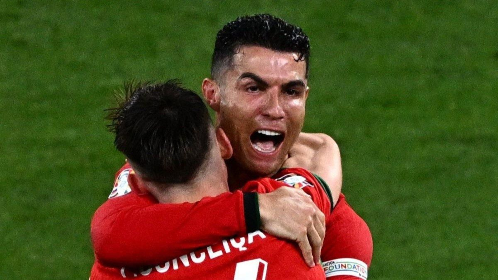 Portugal remontó ayer ante la República Checa con un gol de Francisco Conceiçao.