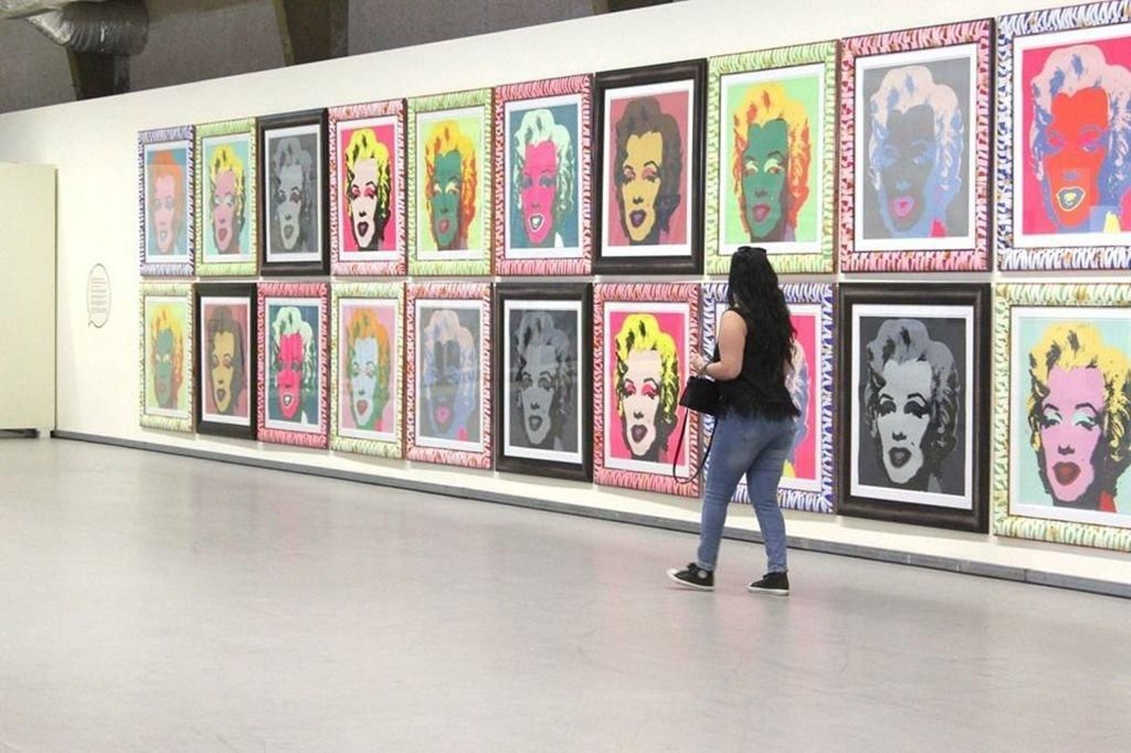 La exposición "Pure Pop Art" invita a hacer un viaje en el tiempo a una época que continúa muy presente en la actualidad. La muestra estará abierta al público hasta el mes de octubre.
