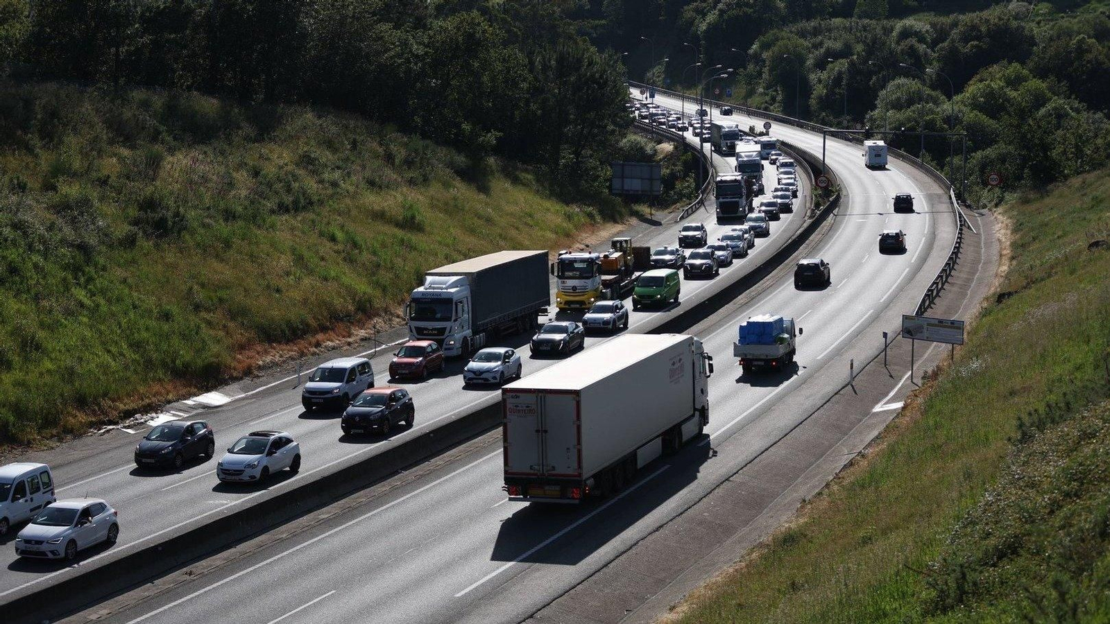 Tráfico en la AP-9. // Alberte