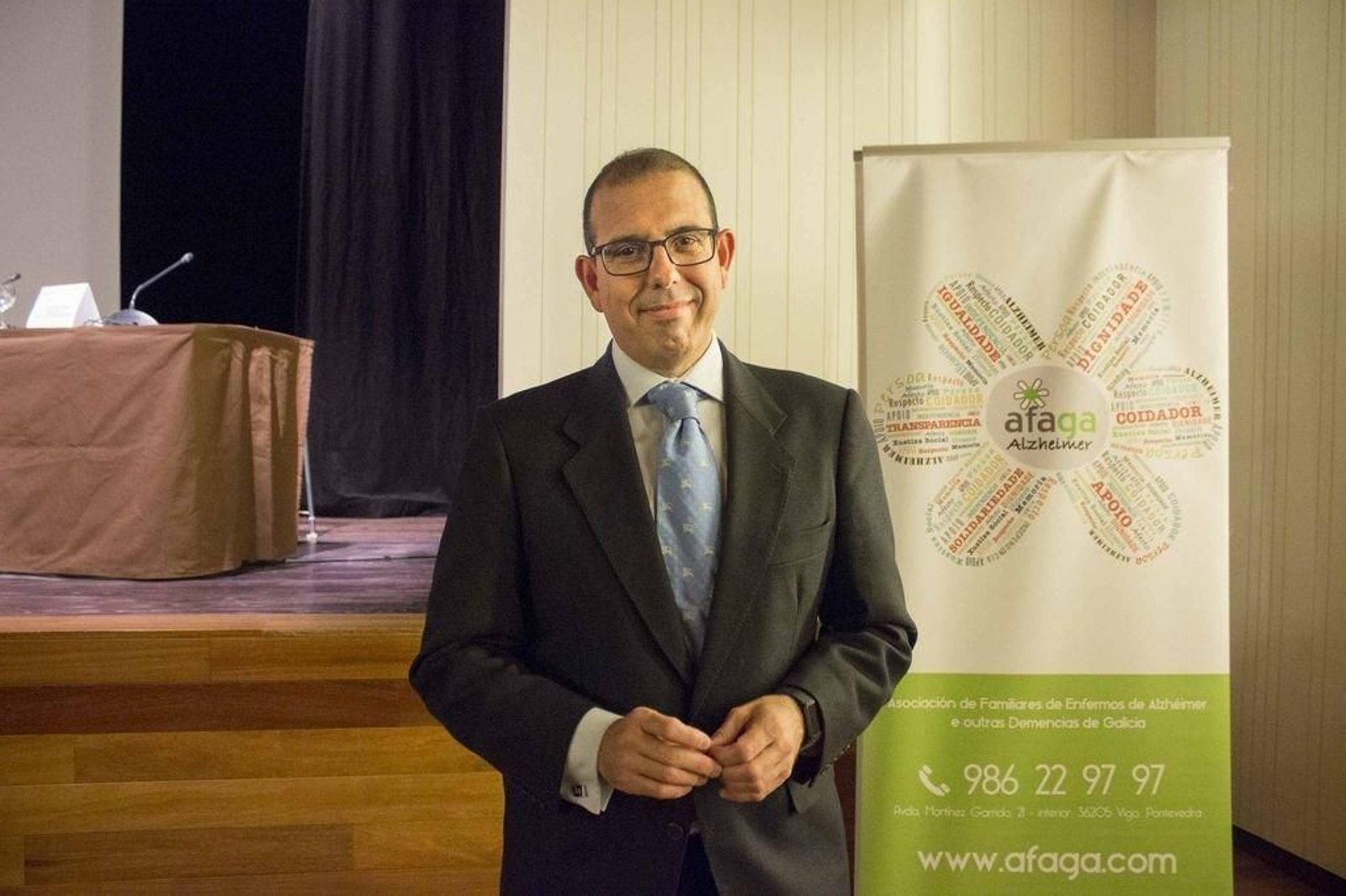 Arturo Vilches ofreció ayer una conferencia en el Auditorio Municipal.