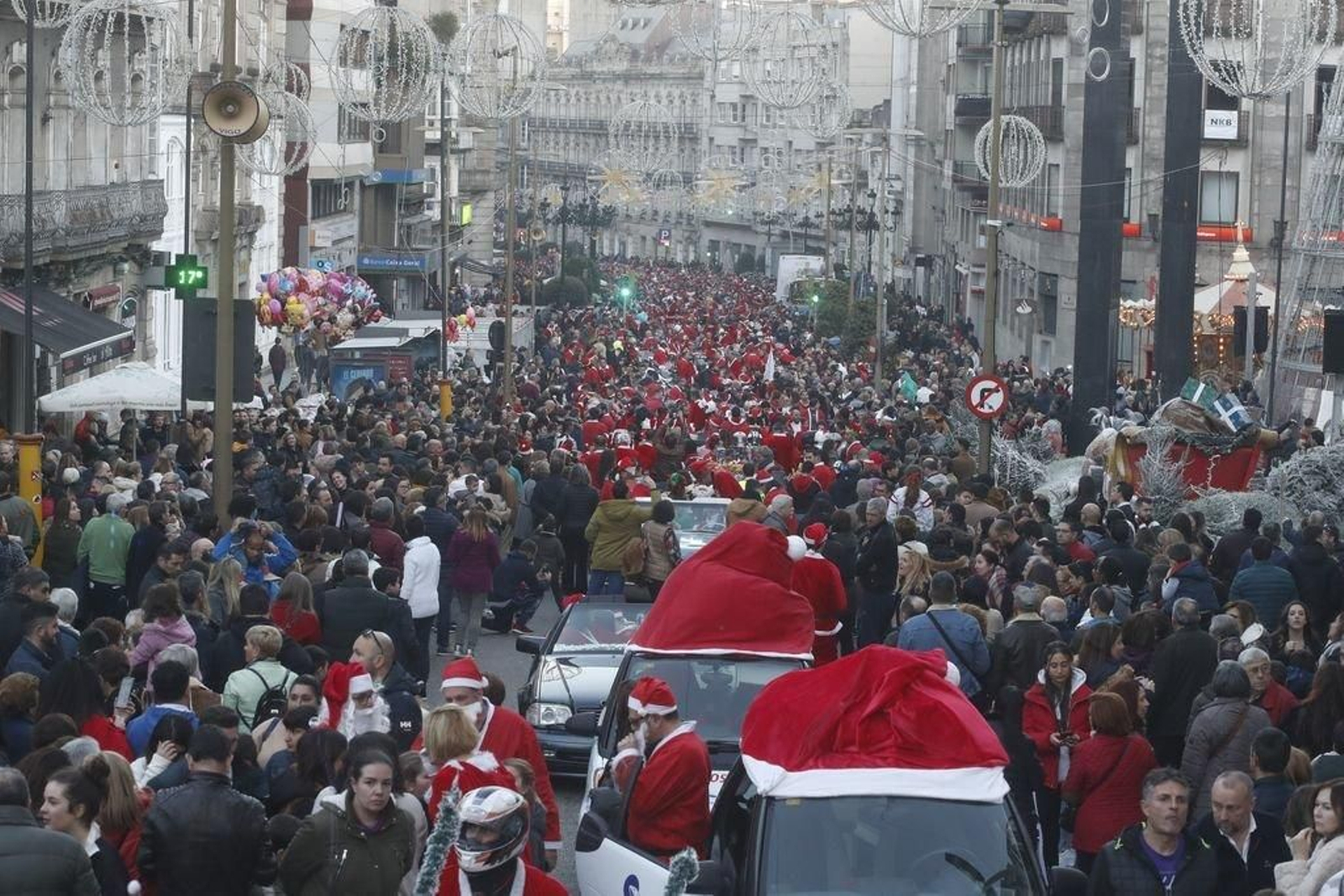 La papanoelada motera toma las calles de Vigo 26