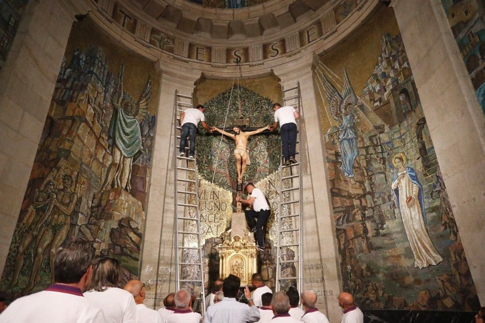 Descendimiento del Cristo de la Victoria _ JV Landín 012