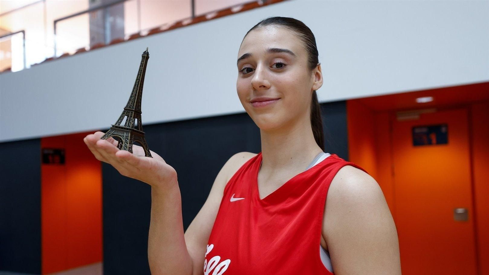 Raquel Carrera. // EP