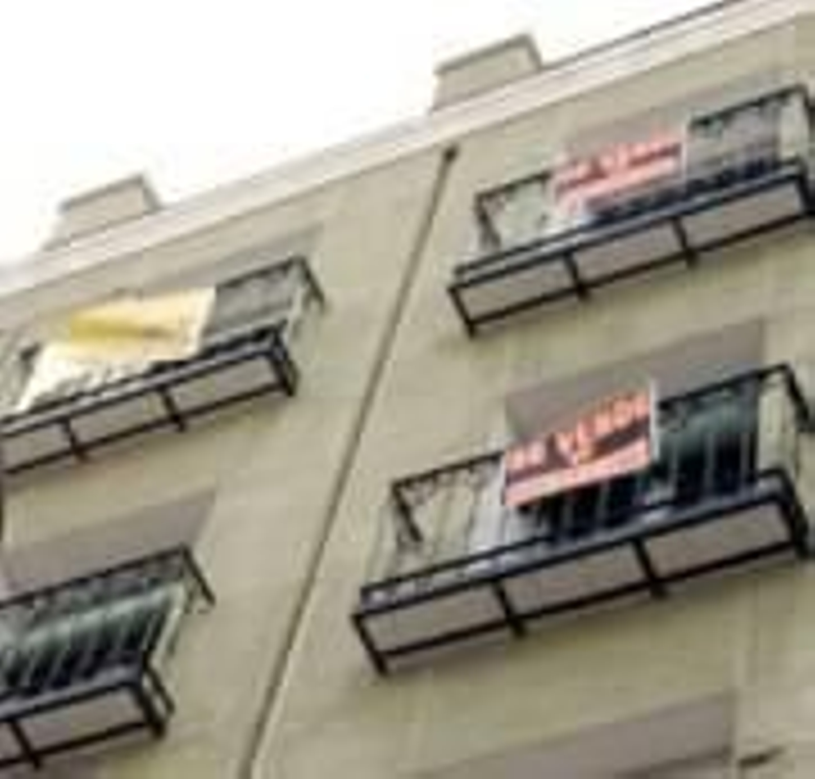 Varios pisos en venta.